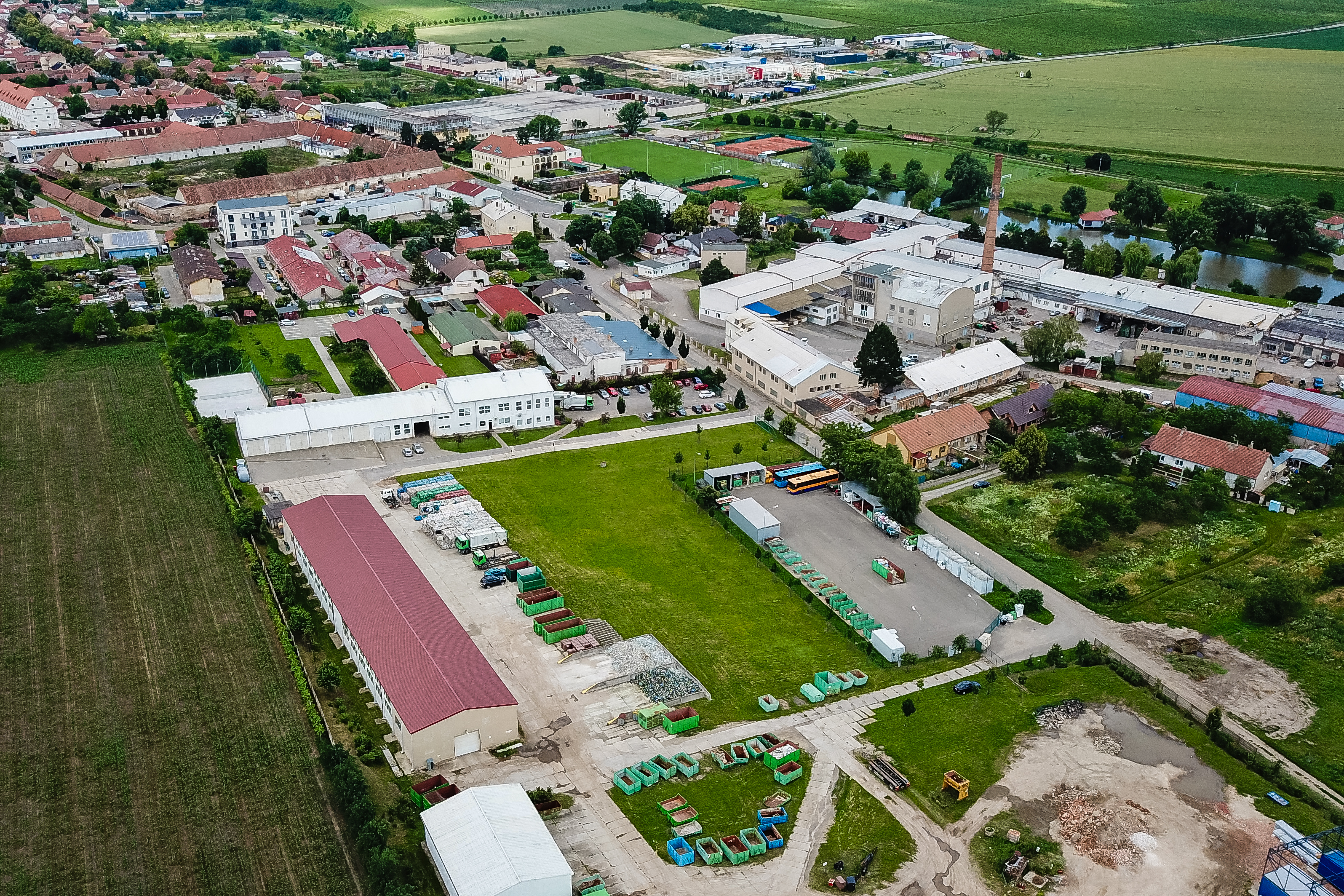 Uzavření přístupové cesty k sídlu společnosti